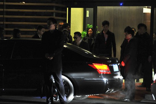 ����PSY��ҹ�͵��ֻ� �μӶ������Ӵ���¼��