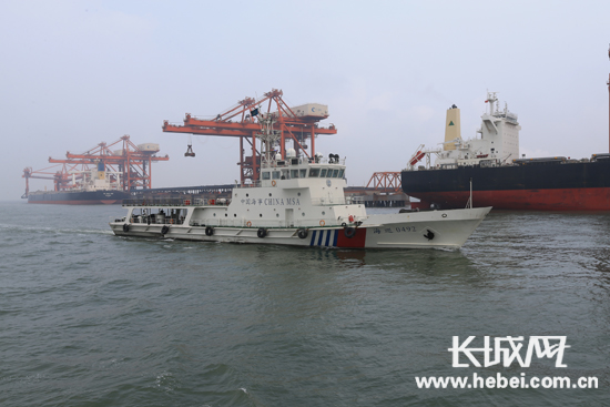 曹妃甸海巡船在辖区巡航。刘冲霄 摄